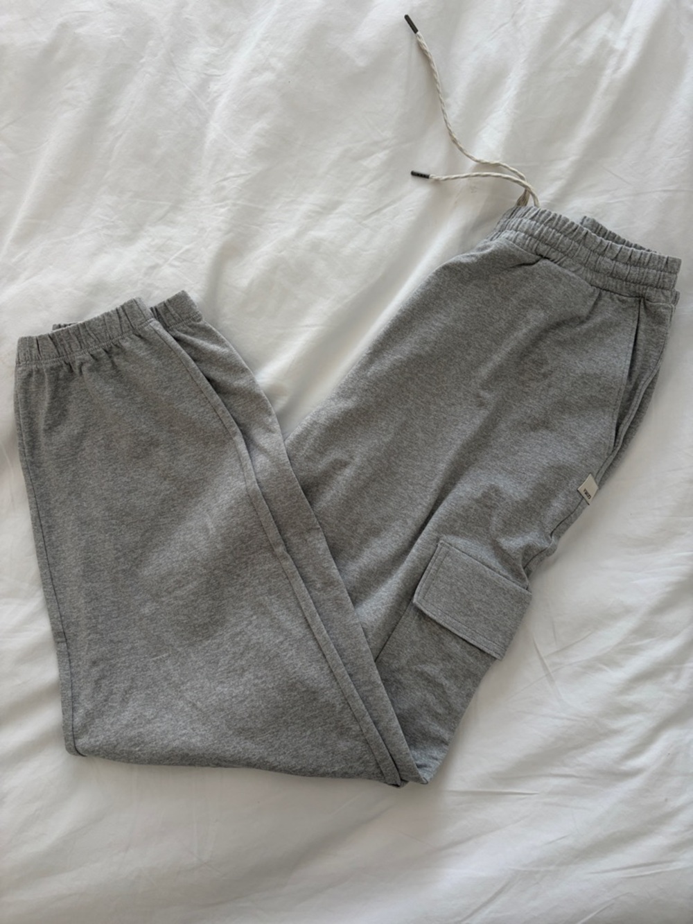Vuori Heather Gray Cargo Joggers